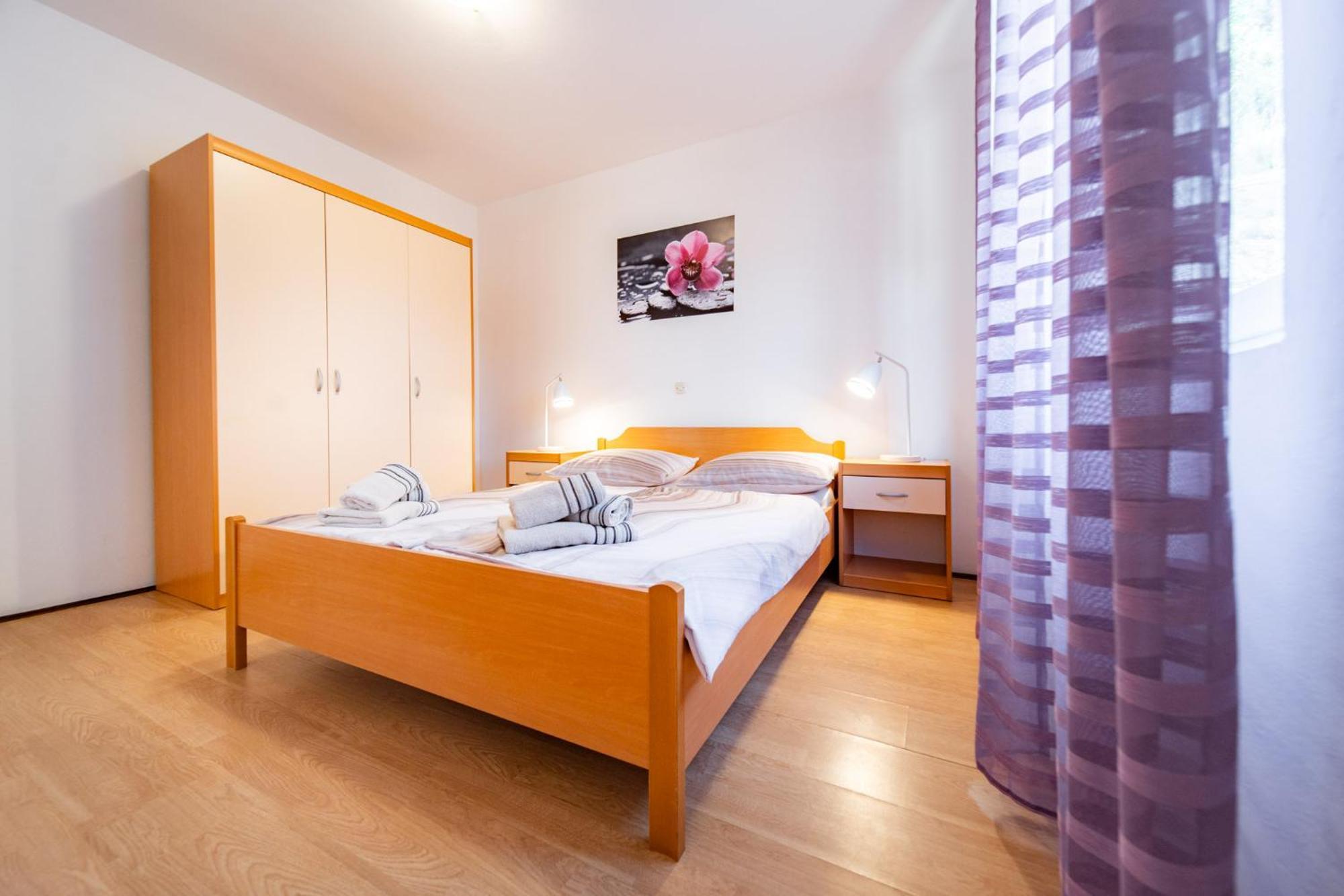 Apartments Lores Rab Town Kültér fotó